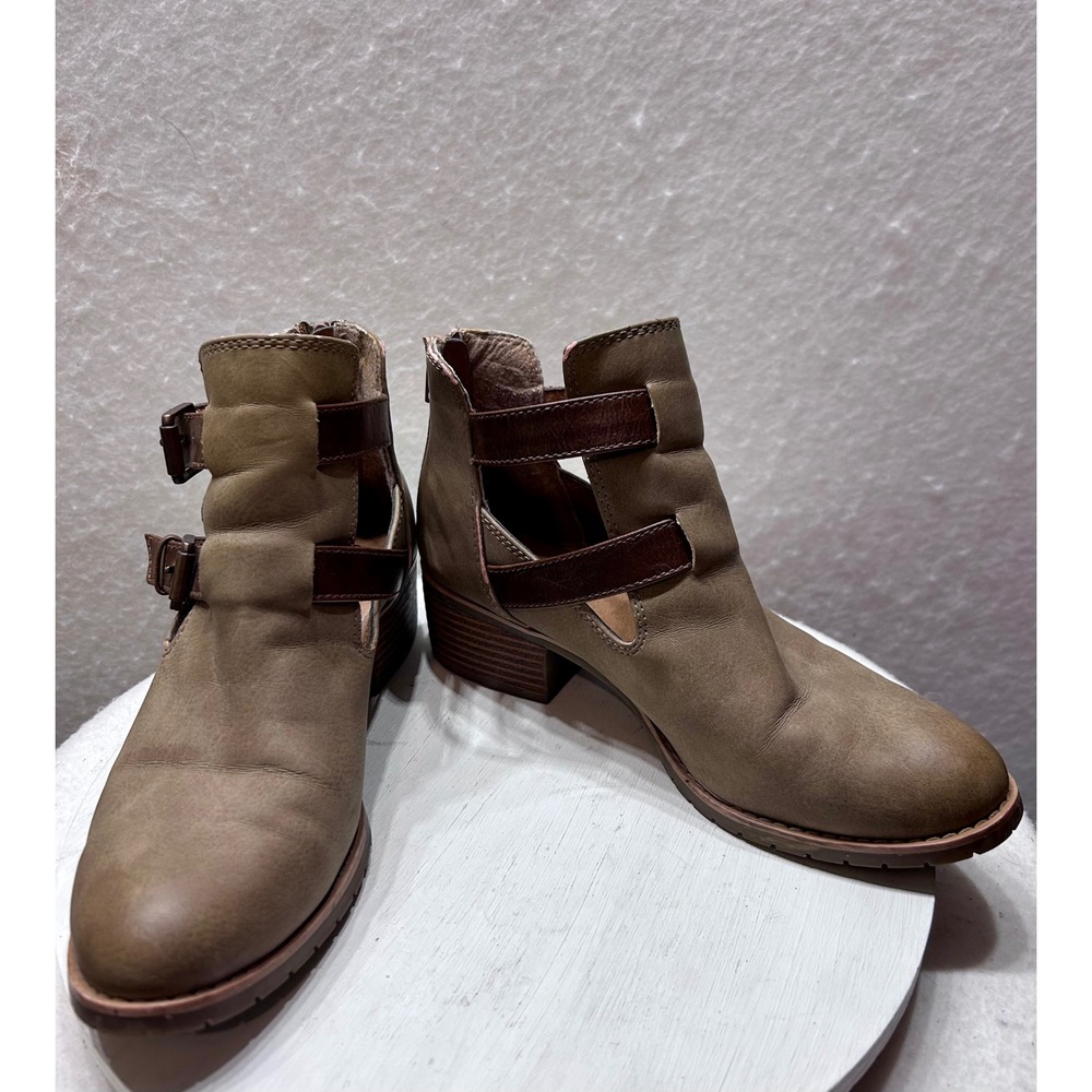 EuroSoft Marlo Women Taupe Brown Cutout Buckle Ankle Boots Size 7.5 M